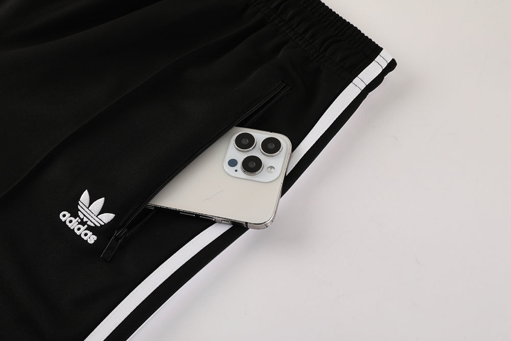 Conjunto Adidas Originals - Preto/Branco