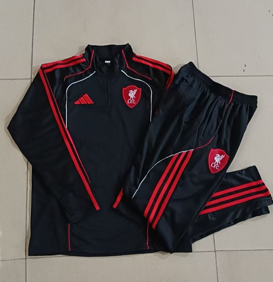 Conjunto Treino Liverpool 25/26 - Preto/Vermelho