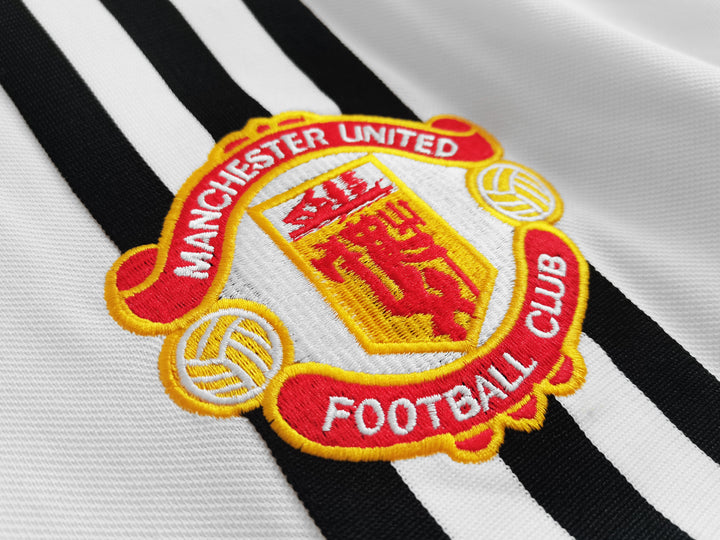 Camisa Retrô Manchester United 1975/80 Away – Belt Sports