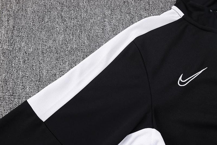 Conjunto Treino Nike - Preto IV