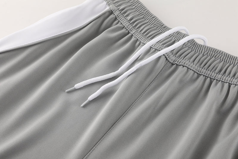 Short Treino Adidas - Cinza