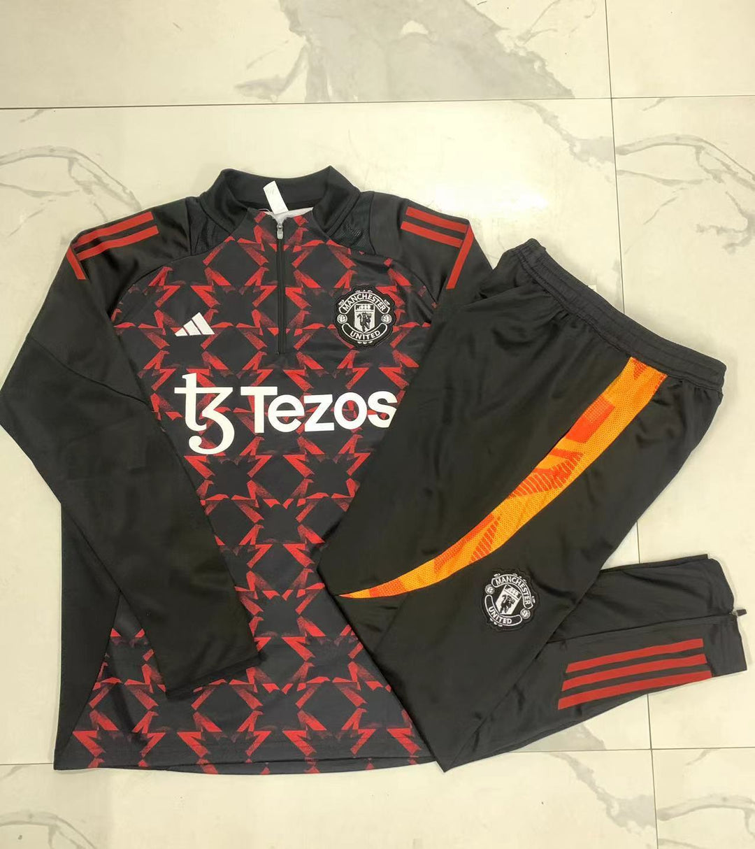Conjunto Treino Manchester United 24/25 - Vermelho/Preto