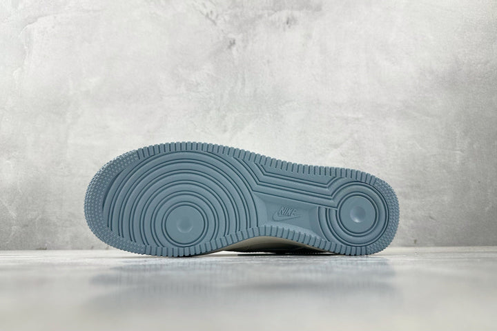 Nike Air Force 1 Louis Vuitton – Azul Claro/Branco