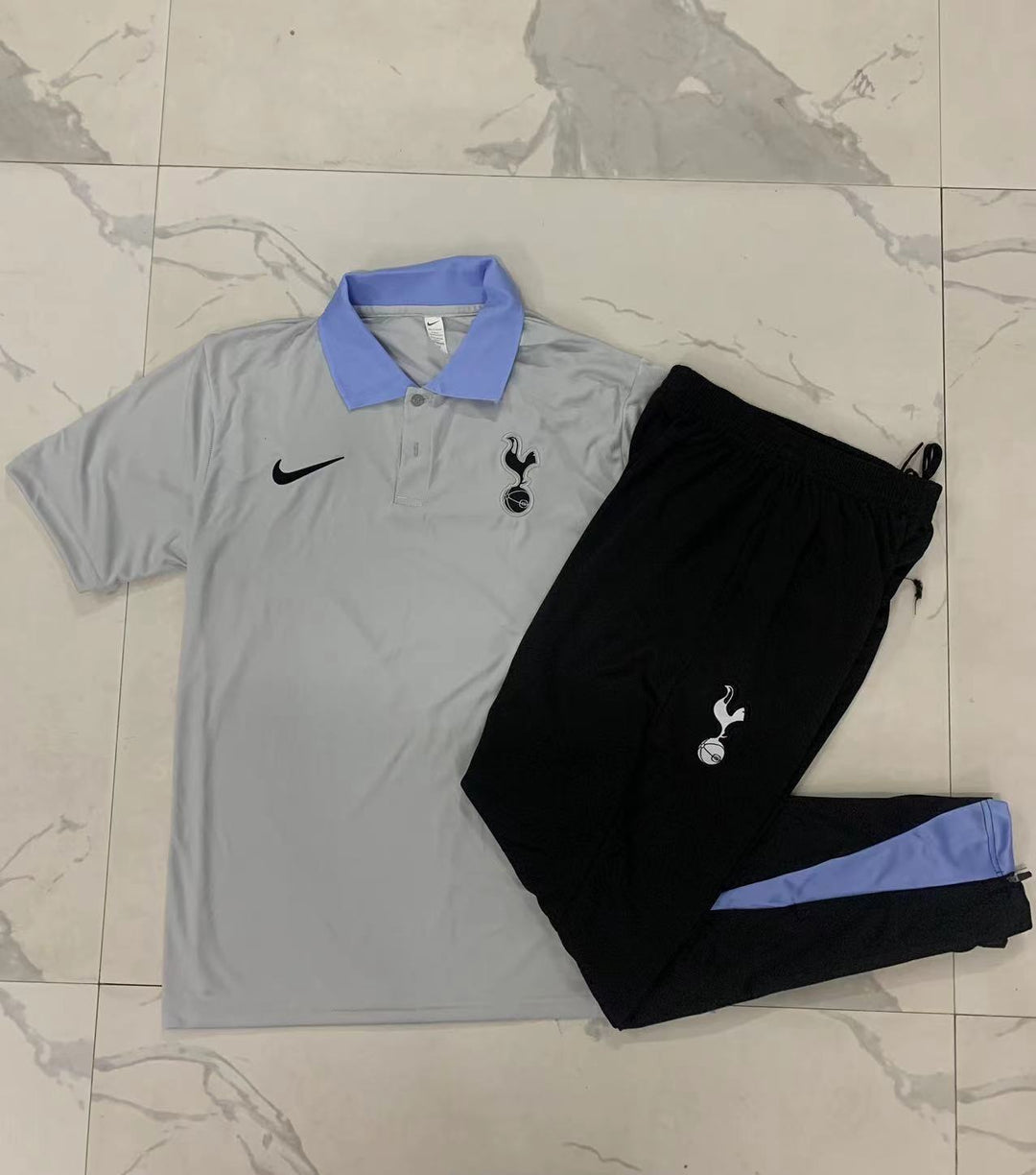 Kit Polo Tottenham 24/25 - Gelo