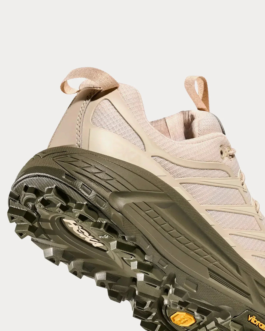 Hoka Mafate Three2 - Bege Claro/Verde Oliva Escuro