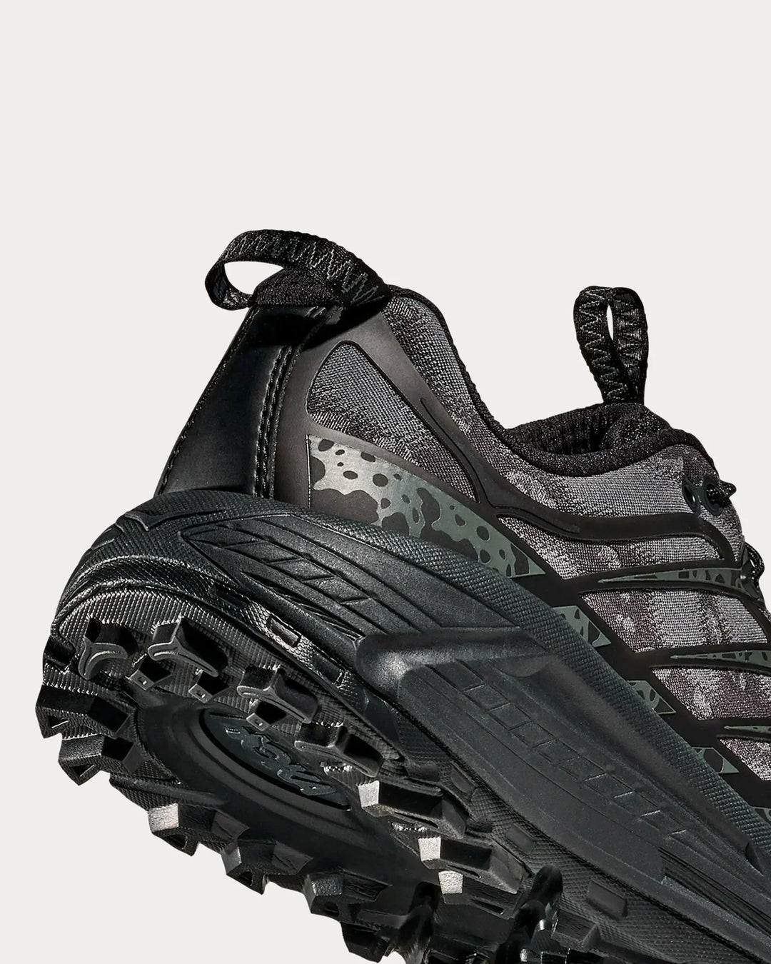Hoka Mafate Three2 Stealth Tech - Preto Carbono