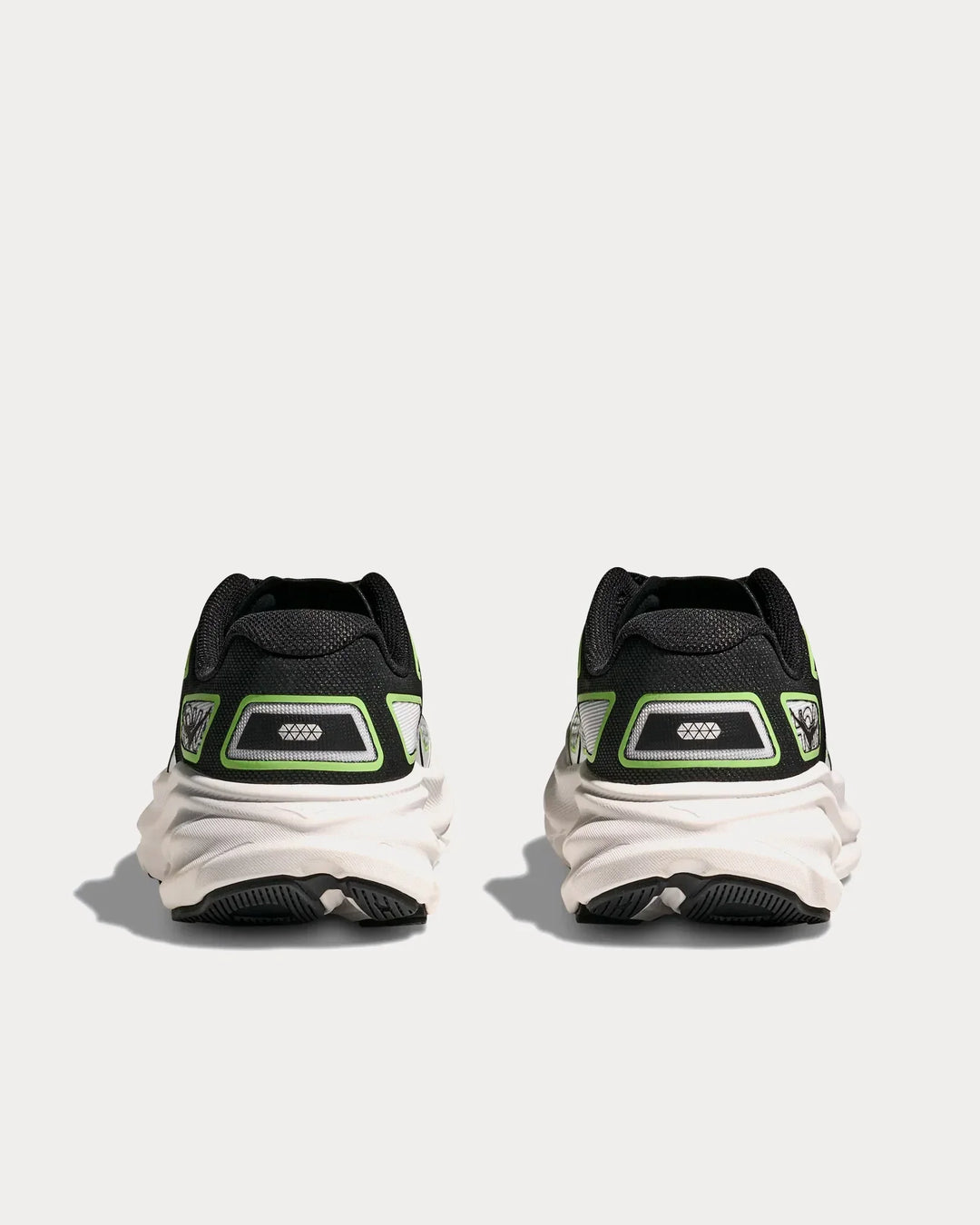 Hoka Clifton One9 – Preto/Branco