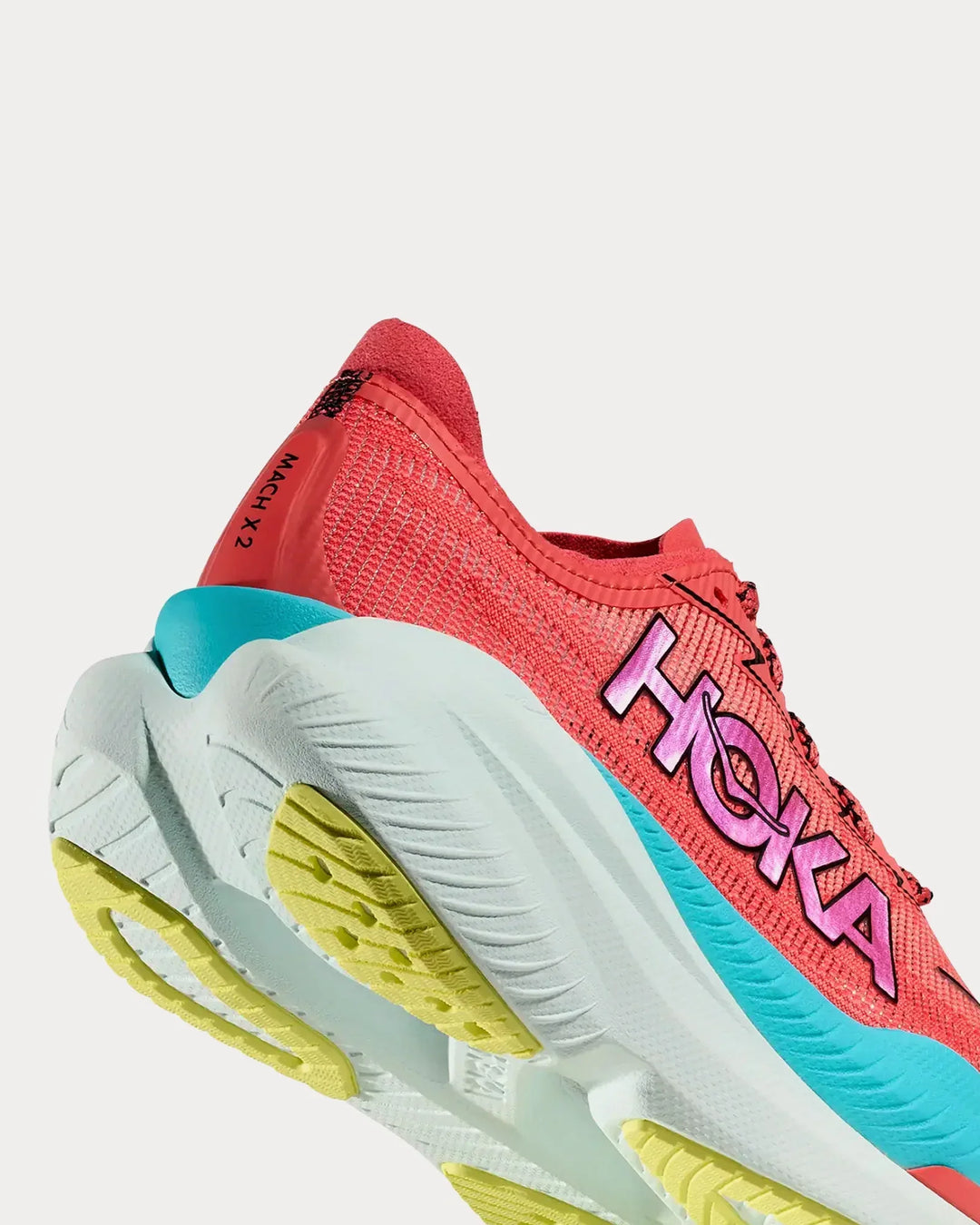 Hoka Mach X 2 – Laranja/Coral