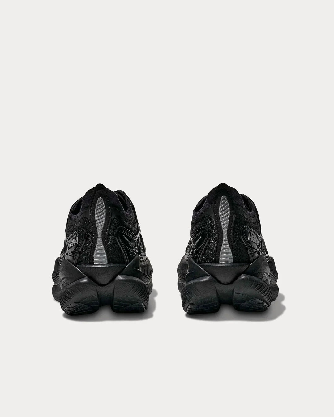 Hoka Mach X Caged - Preto