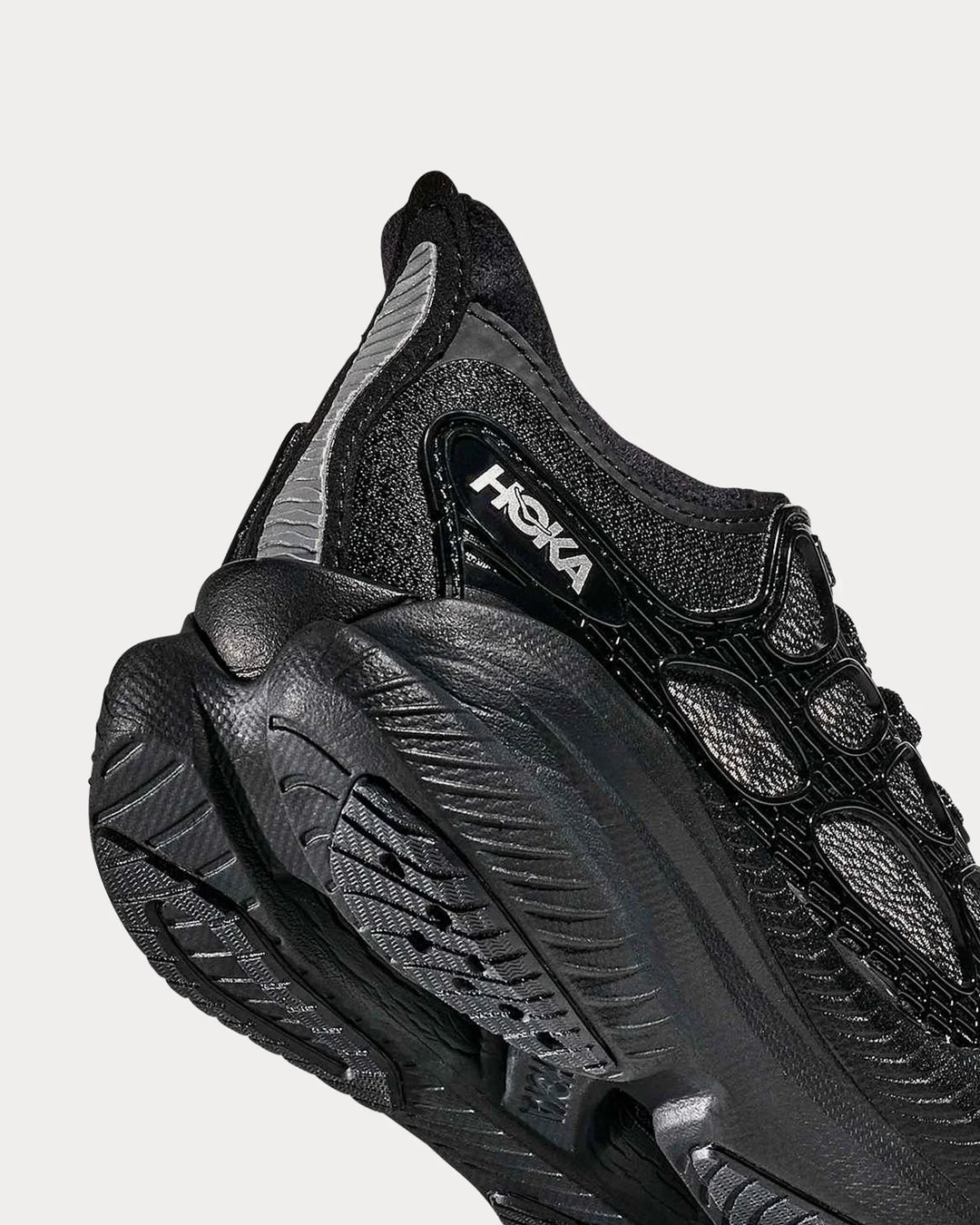 Hoka Mach X Caged - Preto