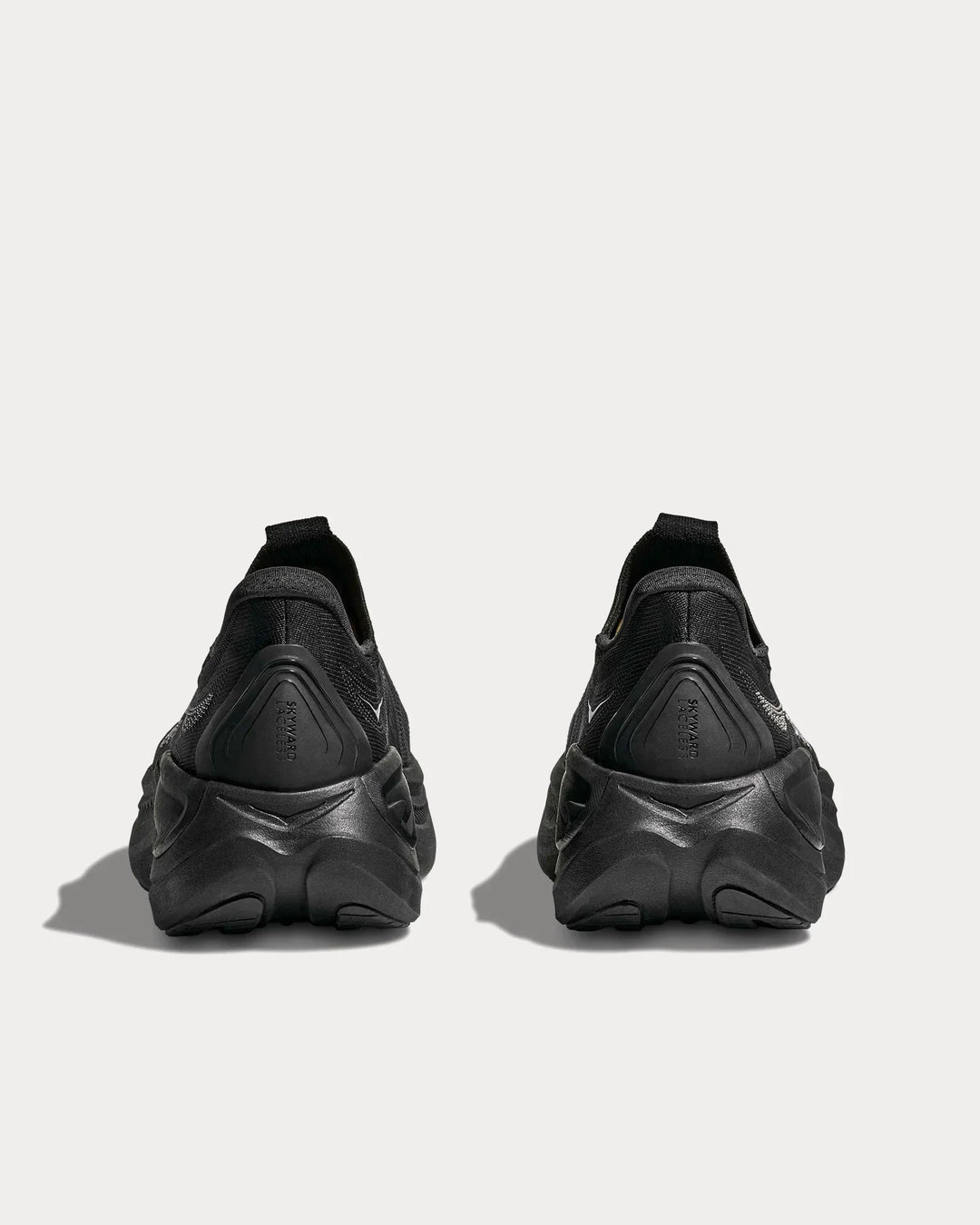 Hoka Skyward Laceless - Preto