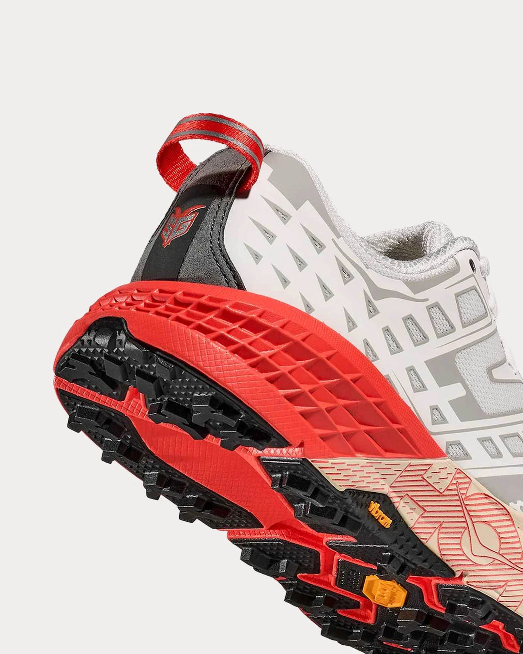 Hoka Speedgoat 2 - Cinza Claro/Laranja