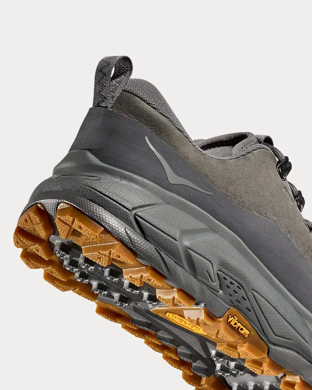 Hoka Tor Summit - Carvão/Cinza Escuro