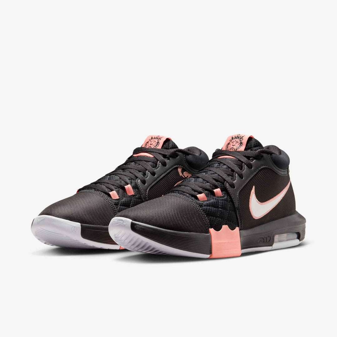 Tênis Nike LeBron Witness 8 - Preto