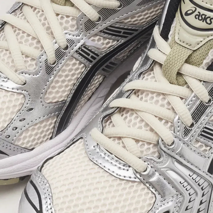 Asics Gel Kayano 14 - Bege/Prata Pura