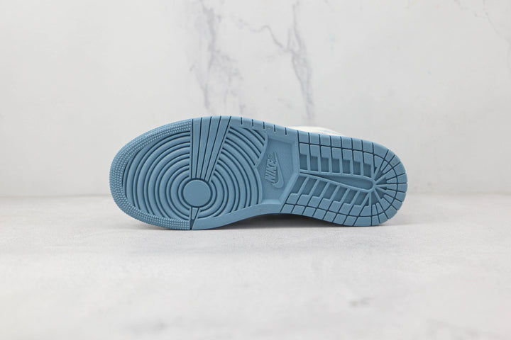 Jordan 1 Mid UNC - Branco/Azul University