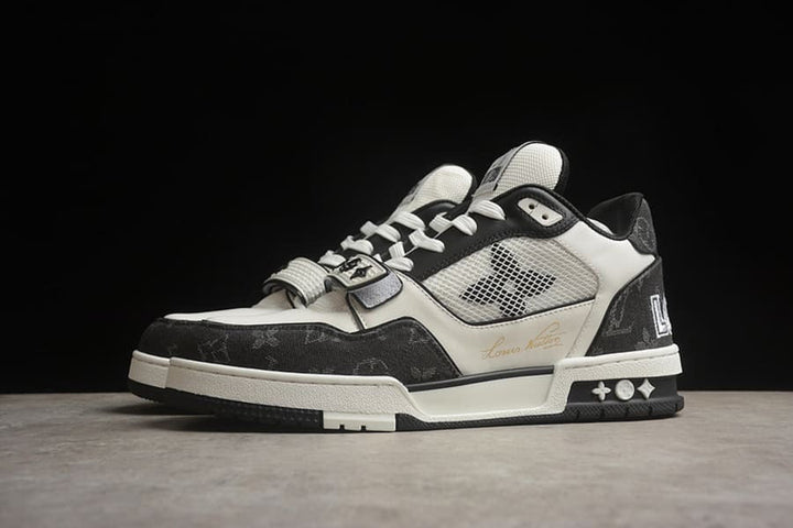 Louis Vuitton Trainer – Preto/Branco
