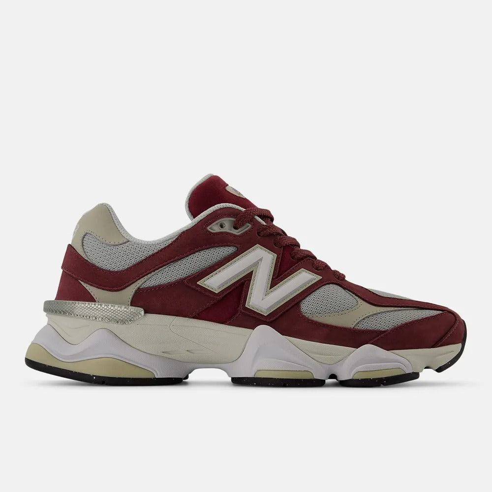 New Balance 9060 – Borgonha/Bege