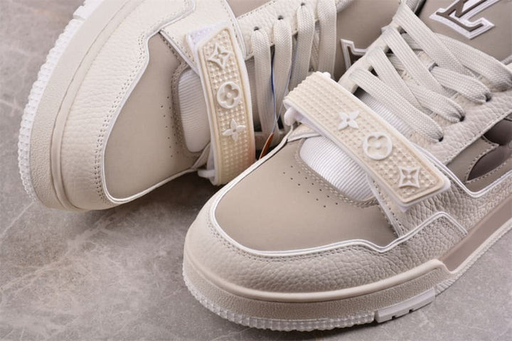 Louis Vuitton Trainer – Bege
