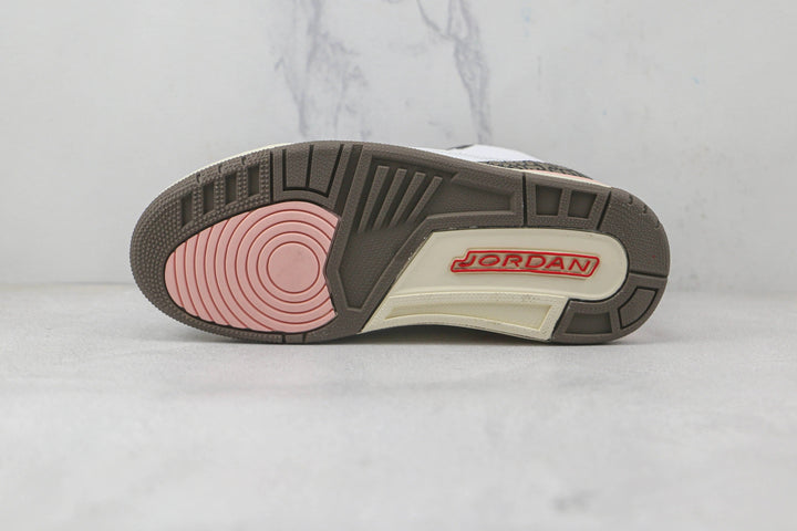 Jordan 3 Retro Napolitano Marrom Mocha Escuro