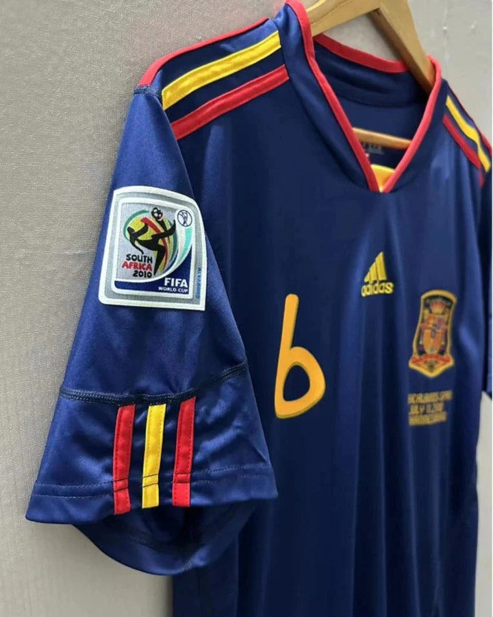 Camisa Retrô Espanha 2010/11 Away - INIESTA #6 (+Patches)