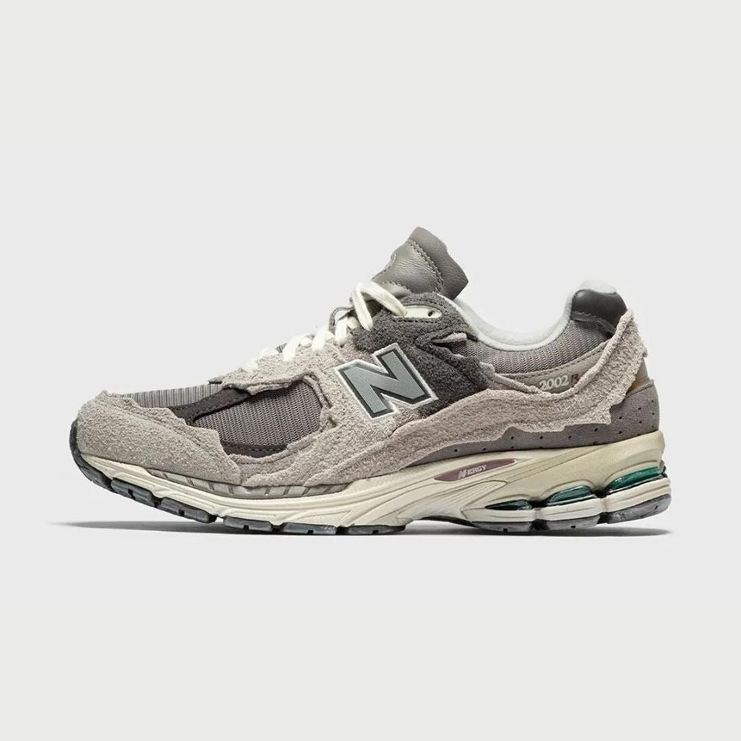 New Balance 2002R Protection Pack - Nuvem de chuva