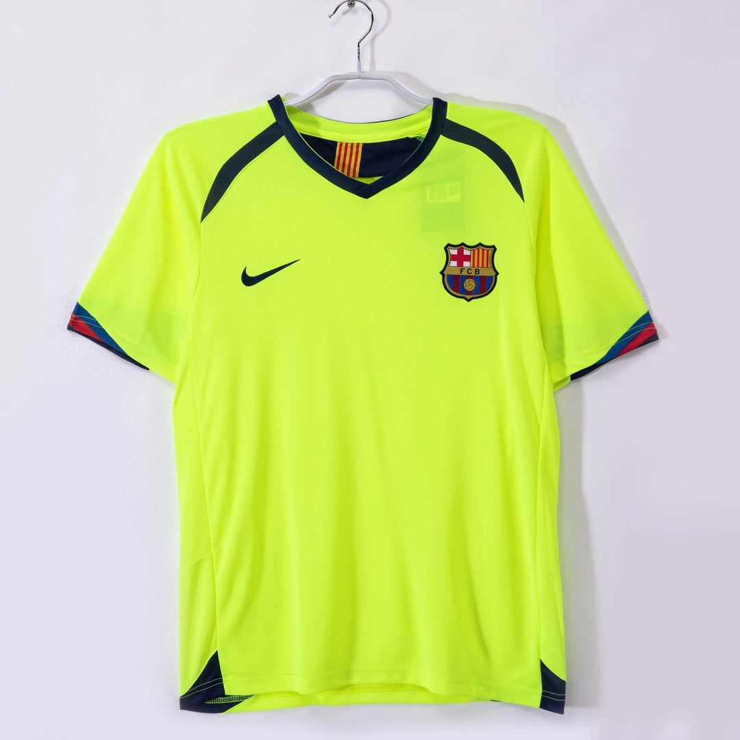 Camisa Retrô Barcelona 2005/06 Away