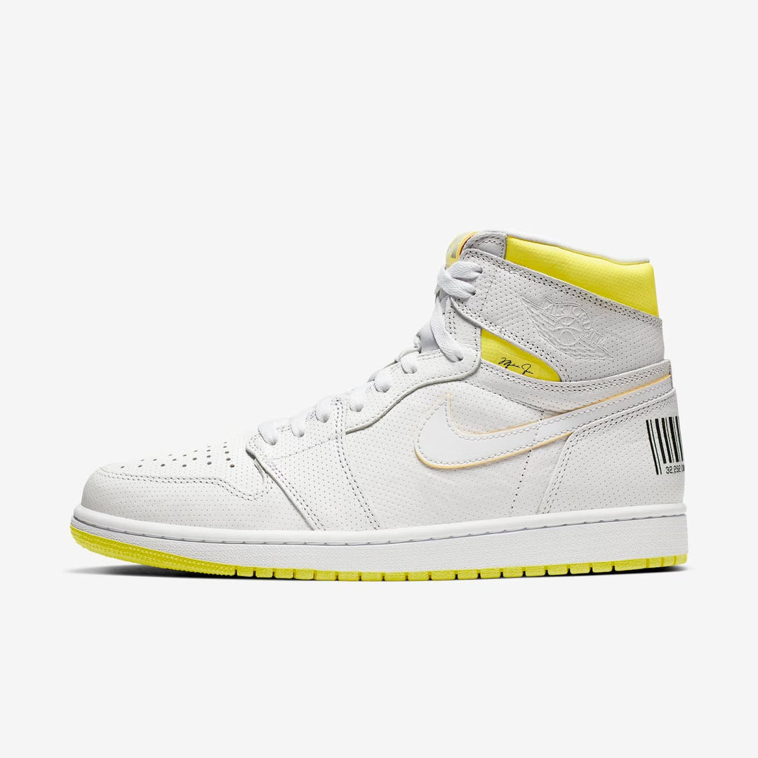 Jordan 1 Retro High First Class Flight - Branco/Amarelo