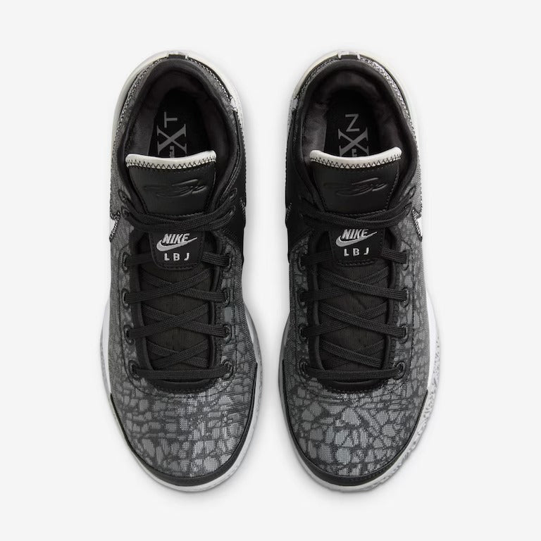 Tênis Nike LeBron NXXT Gen - Preto/Branco