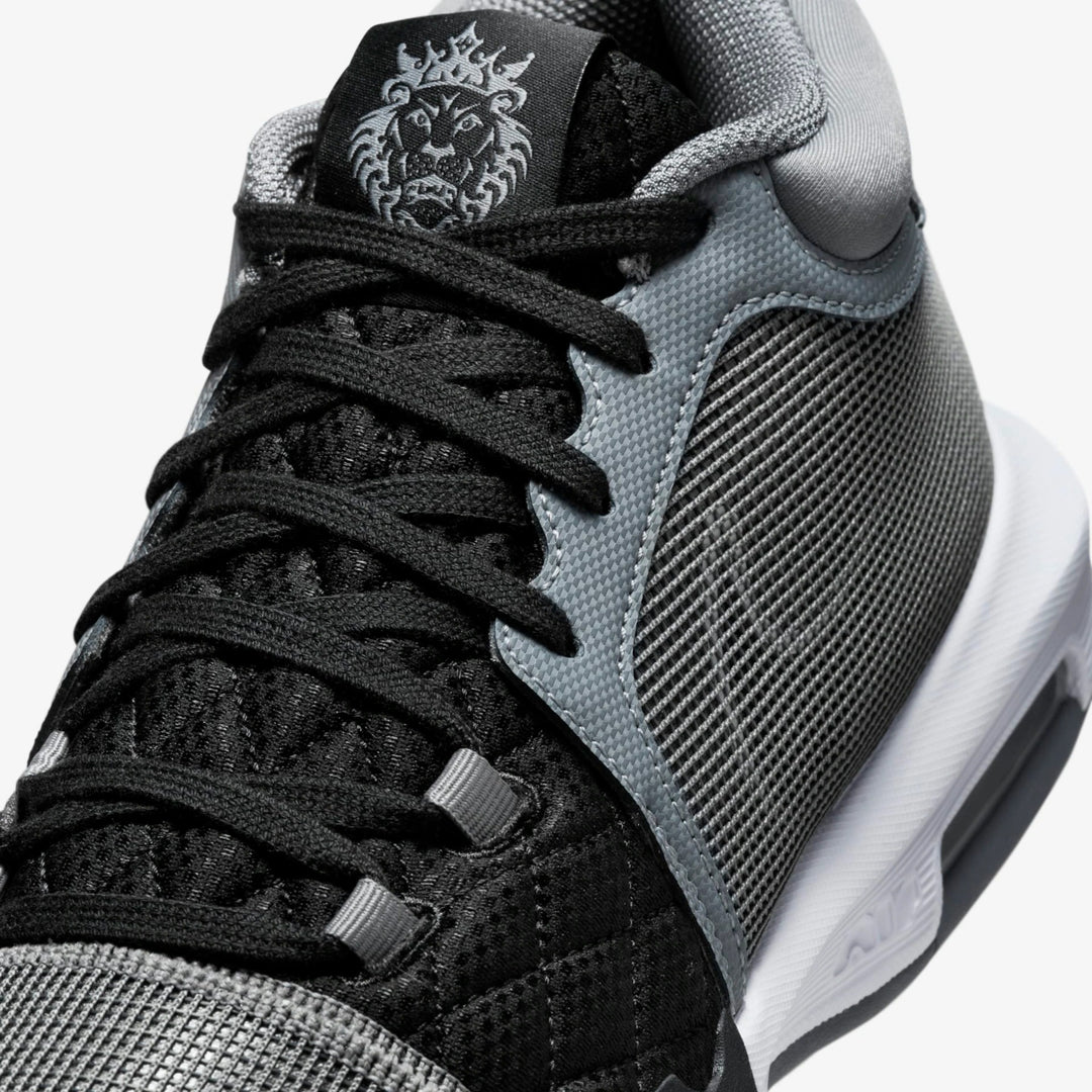 Tênis Nike LeBron Witness 8 - Cinza