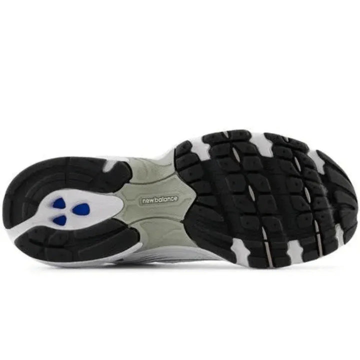 New Balance 530 - Branco/Prateado Metálico