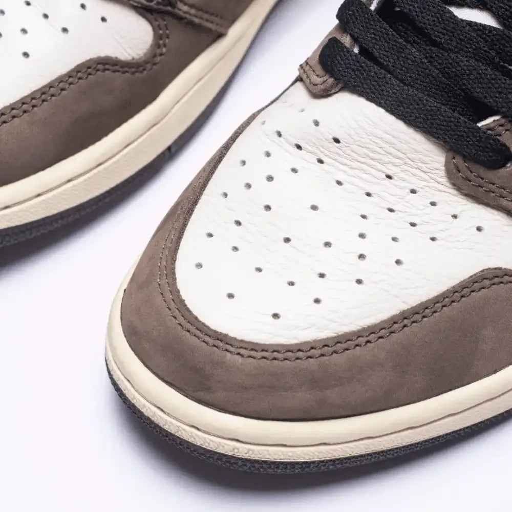 Jordan 1 Retro High Travis Scott Marrom Mocha