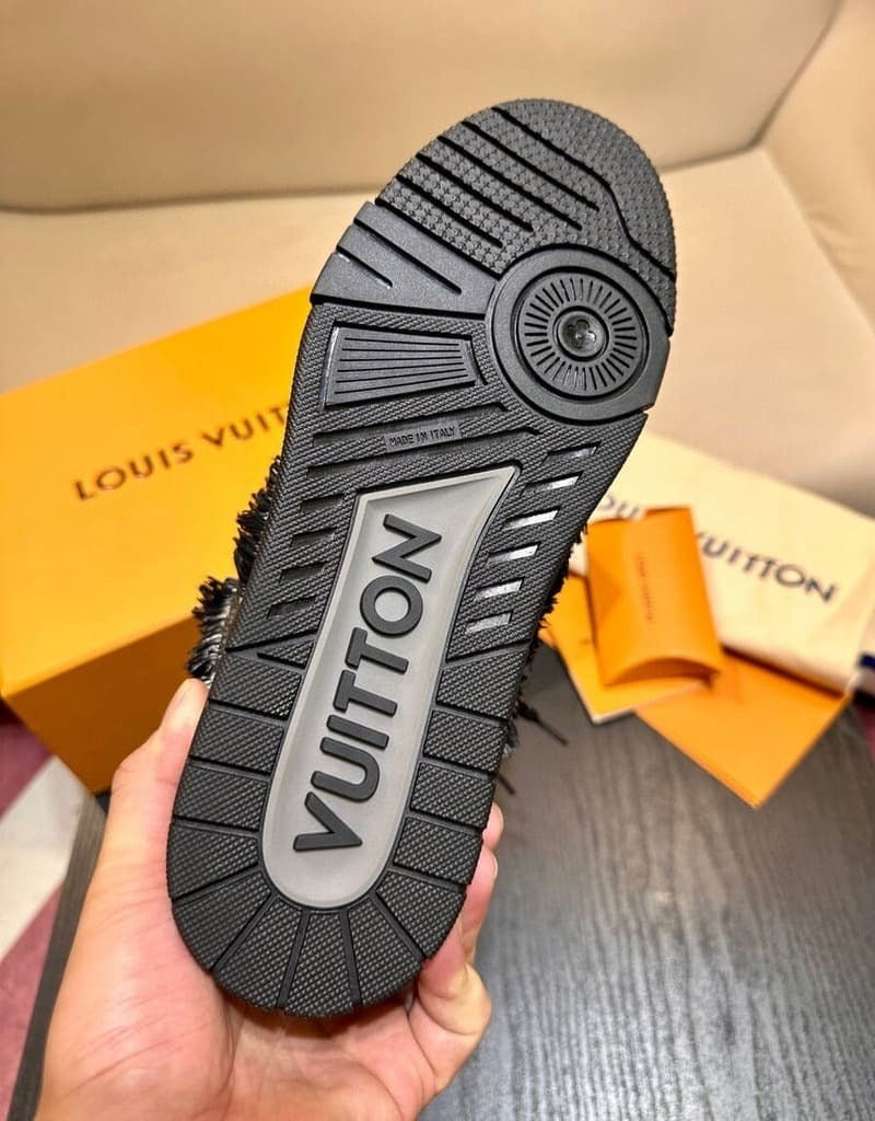 Louis Vuitton LV Skate – Preto Swarovski Monogram