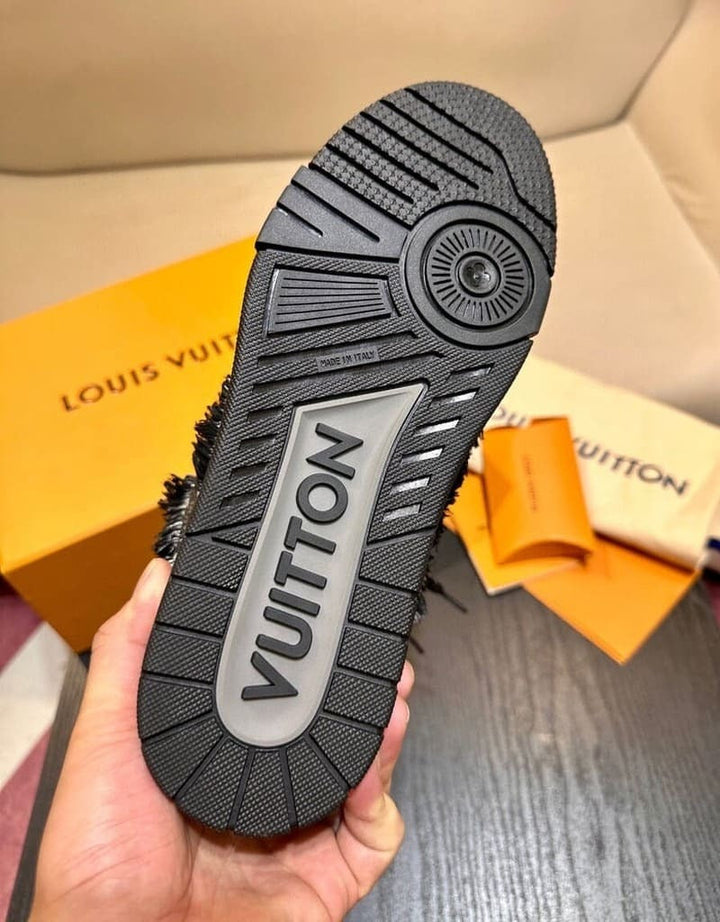 Louis Vuitton LV Skate – Preto Swarovski Monogram