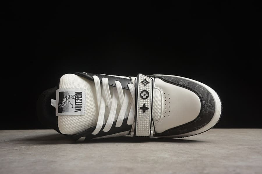Louis Vuitton Trainer – Preto/Branco
