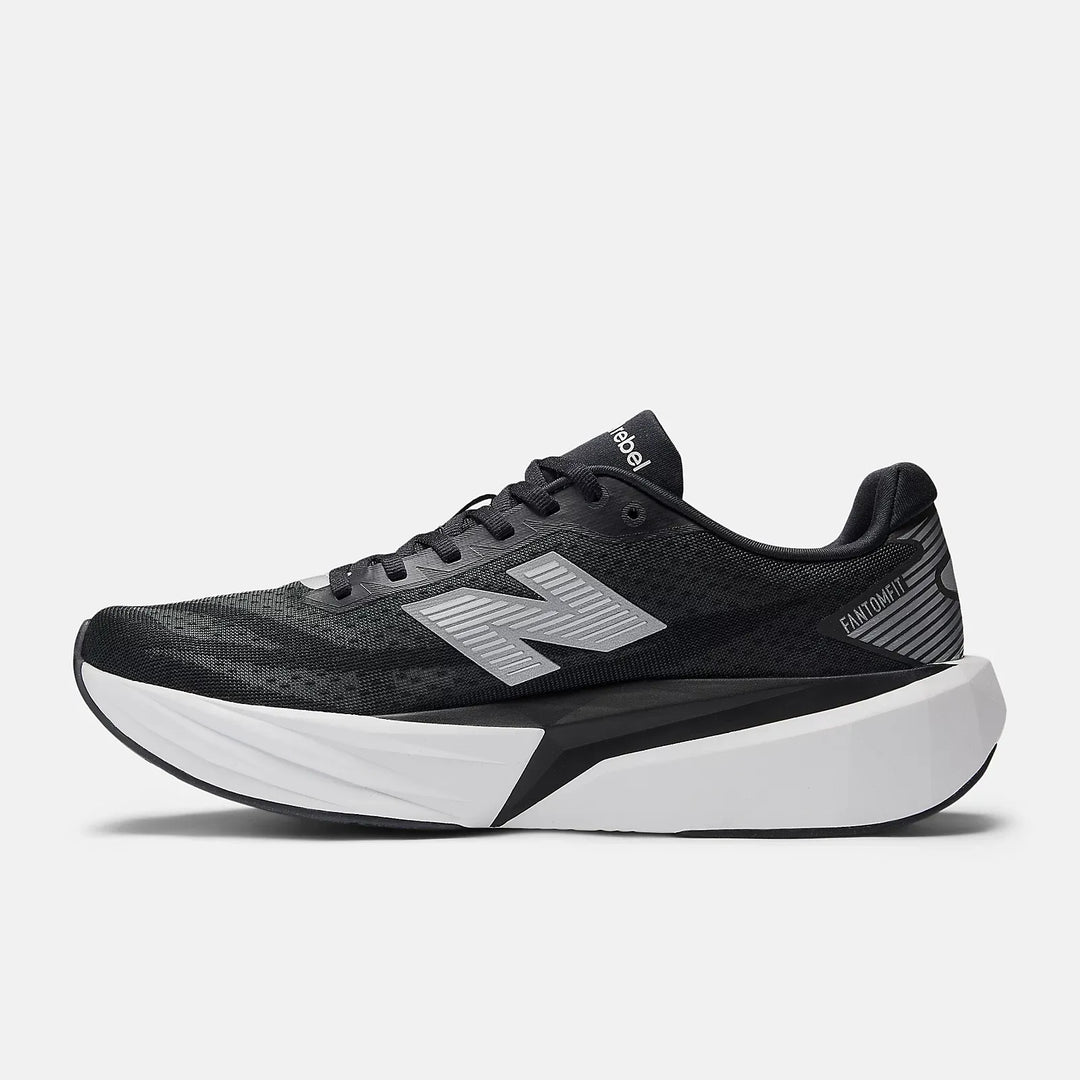 New Balance FuelCell Rebel v5 - Preto