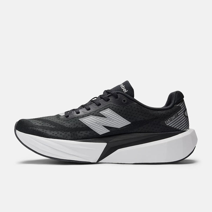 New Balance FuelCell Rebel v5 - Preto