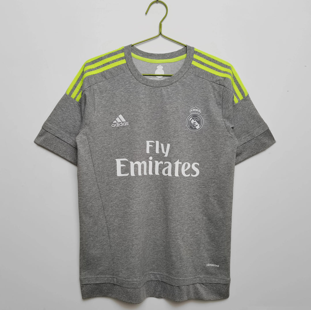 Camisa Retrô Real Madrid 2015/16 Away