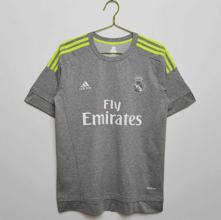 Camisa Retrô Real Madrid 2015/16 Away