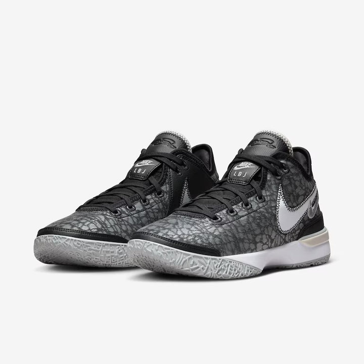 Tênis Nike LeBron NXXT Gen - Preto/Branco