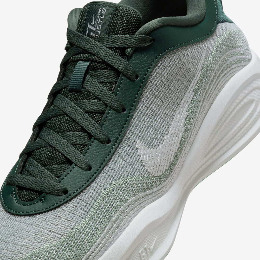 Tênis Nike Team Hustle Academy - Verde