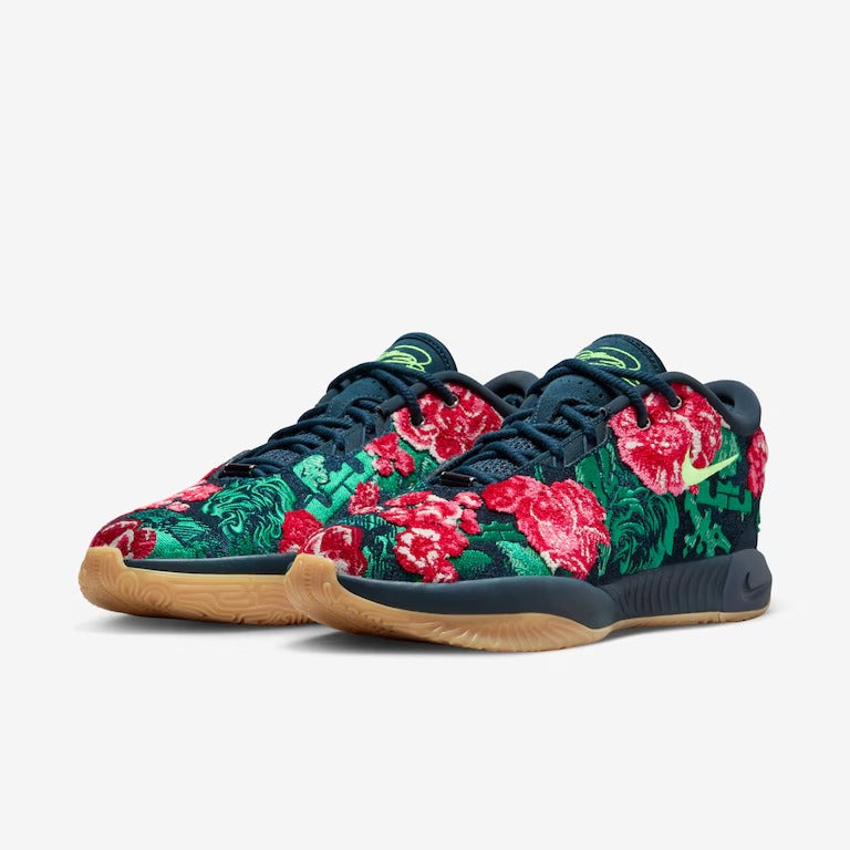 Tênis Nike LeBron XXI Premium