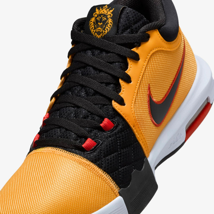 Tênis Nike LeBron Witness 8 - Laranja