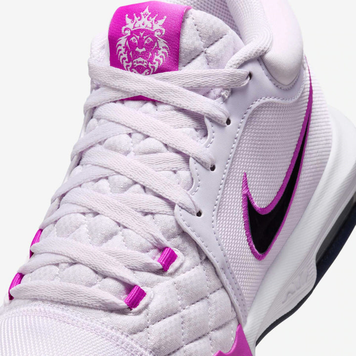 Tênis Nike LeBron Witness 8 - Rosa
