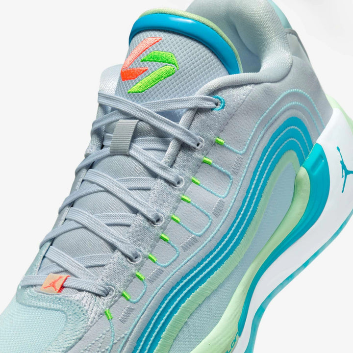 Tênis Nike Jordan Luka 4 - Cinza