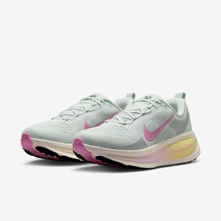 Tênis Nike Vomero 18 - Azul Claro/ Rosa Claro