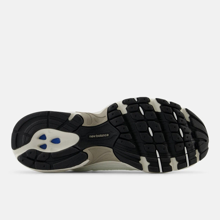 New Balance 530 – Branco/Marrom claro