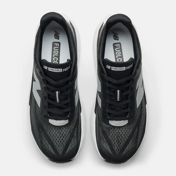 New Balance FuelCell Rebel v5 - Preto