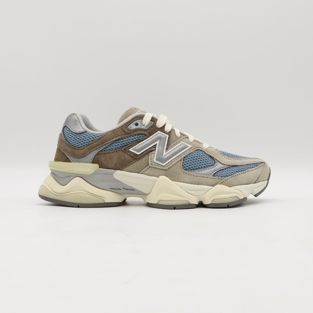 New Balance 9060 – Cogumelo/Azul