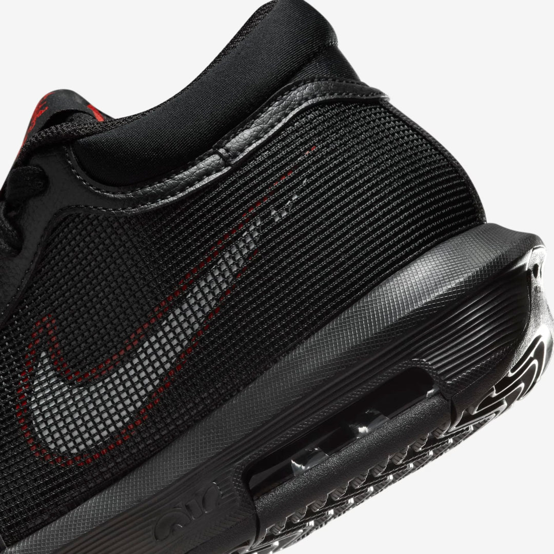 Tênis Nike LeBron Witness 8 - Preto II